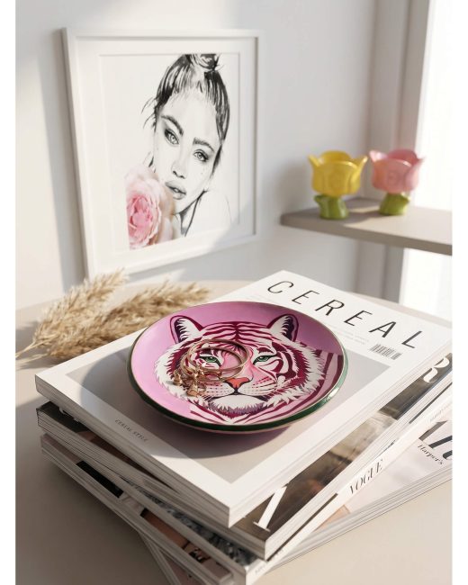 2KStyle handcrafted round modeling clay trinket dish featuring a hand-painted pink tiger face, styled with gold hoop earrings in interior